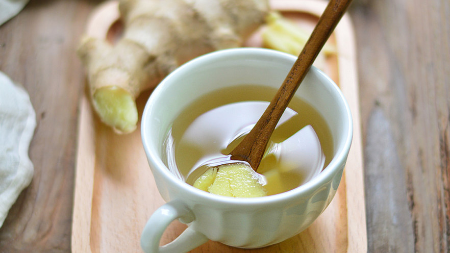 红茶叶姜片蜂蜜泡水的功效-红茶叶姜片蜂蜜泡水的功效和作用